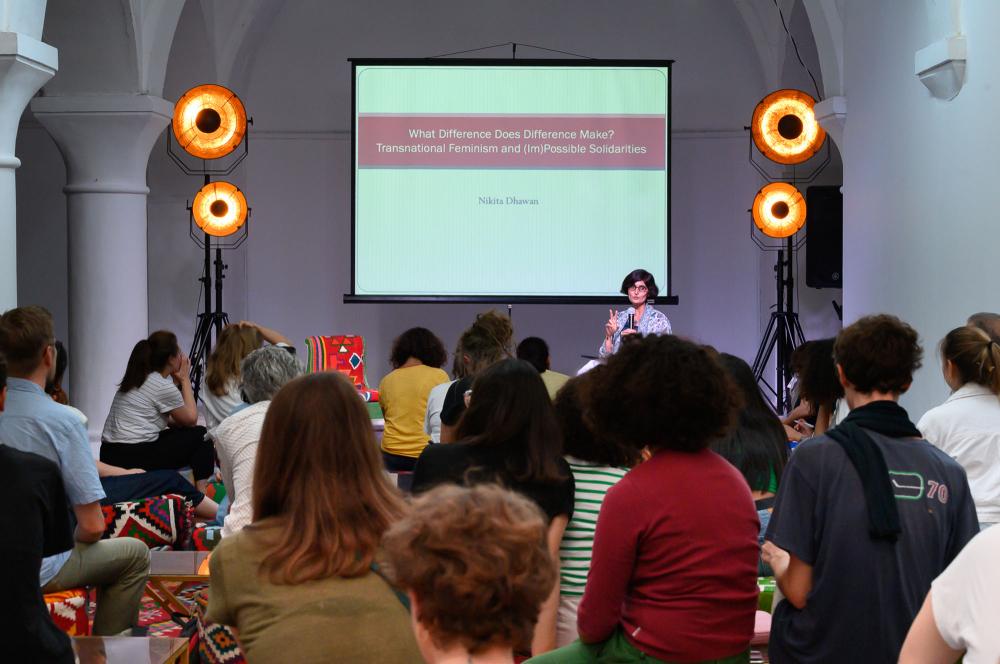 Conférence What Difference Does Difference Make? Transnational Feminism and (Im)Possible Solidarities par Nikita Dhawan, Festival Tashweesh, septembre 2022.