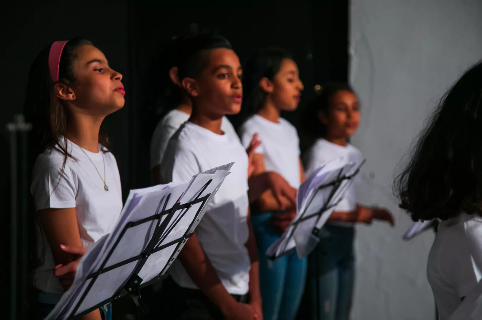 Children's music workshop at L'Art Rue with Amina Sanhaji, 2021-2022