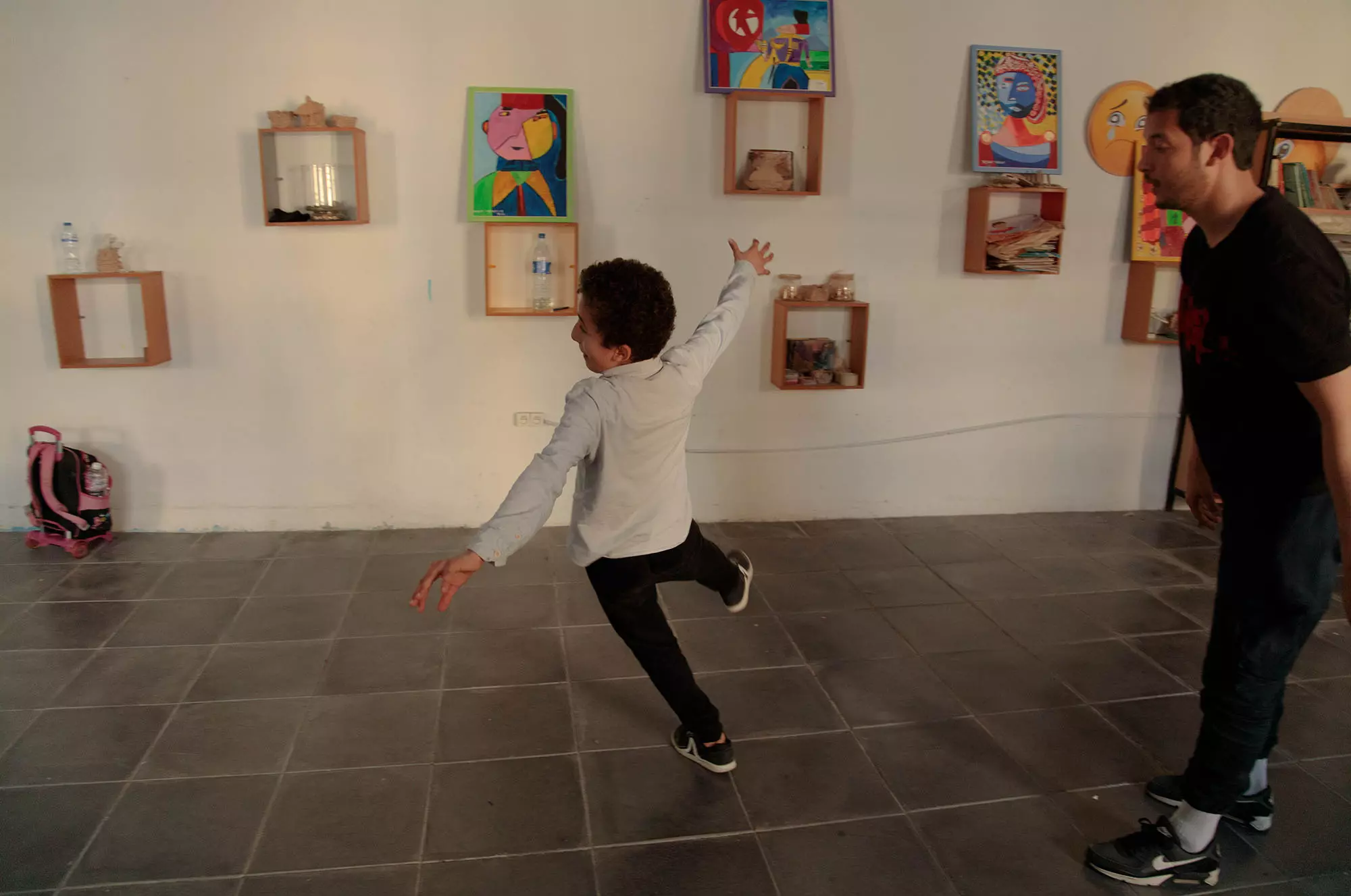 Introduction to dance workshop at the Bab Souika school, medina of Tunis, led by Hichem Chebli, Art and Education Programme, 2023.