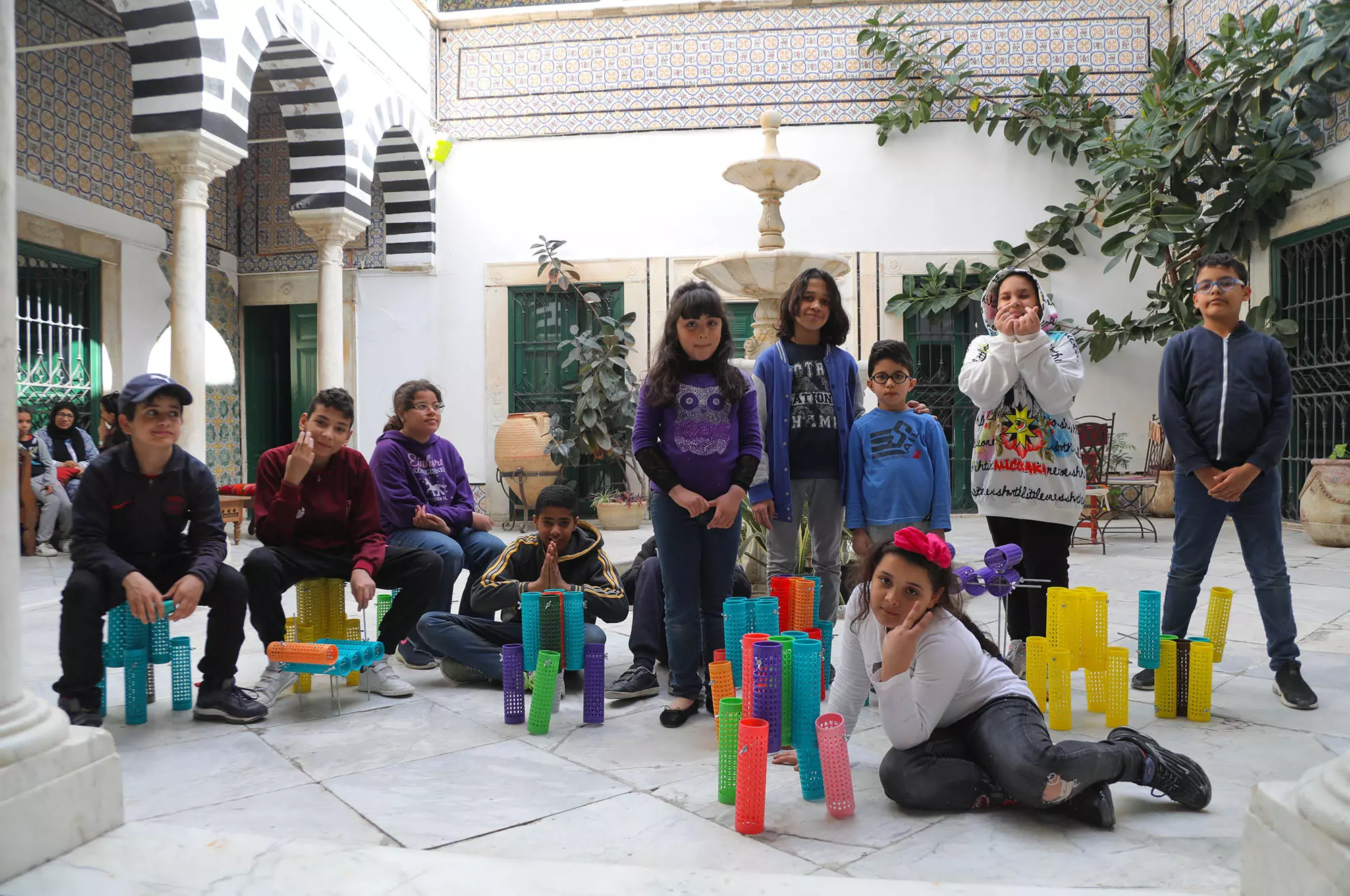 Ecological design workshop with Thomas Egoumenides as part of the Winter camp of the Art and Education programme at L'Art Rue, March 2023.