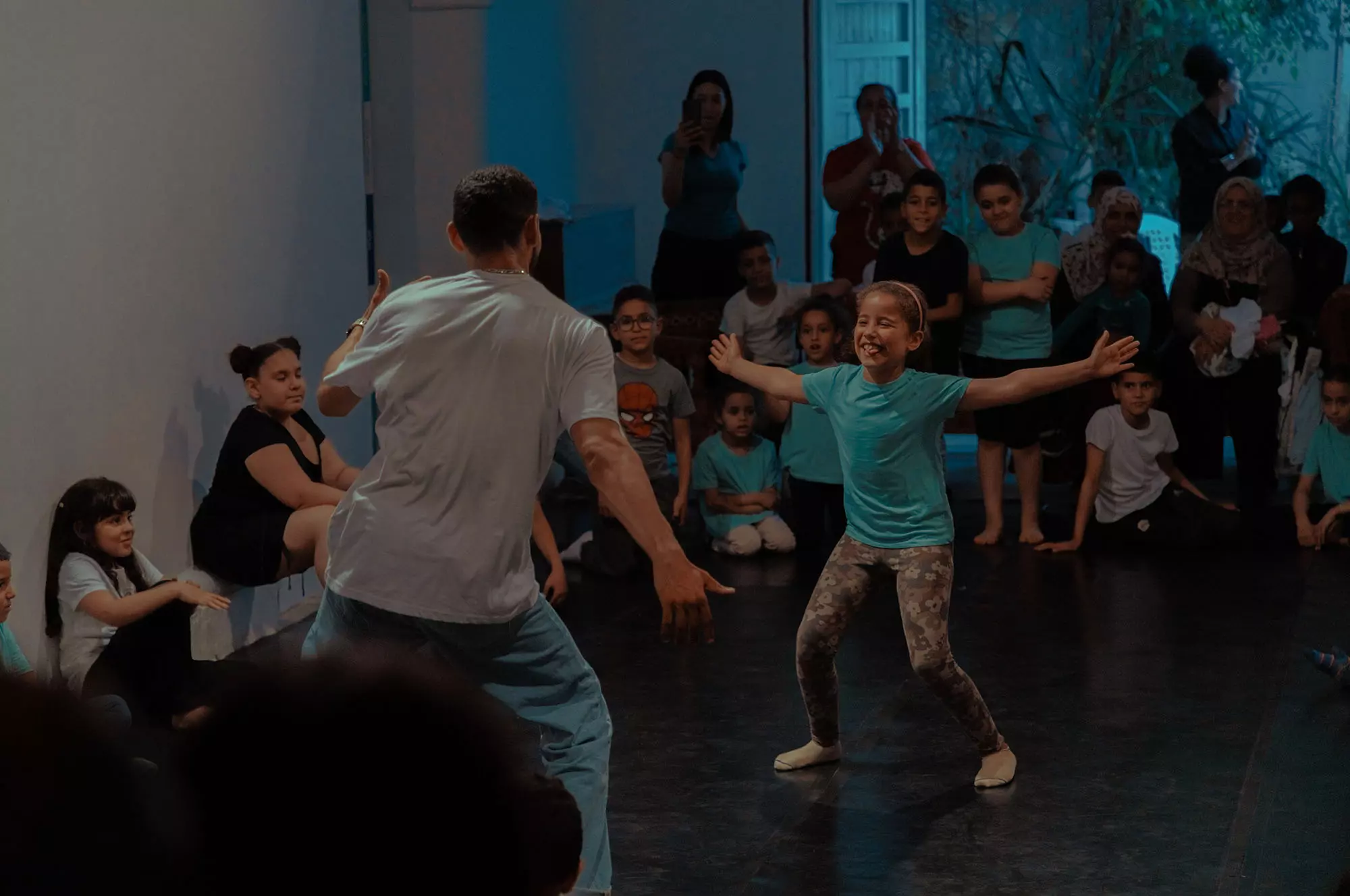 Atelier ouvert suivi d’un spectacle « Steps » issu du travail mené au sein de l’atelier hip-hop de Tarek Bouellegui, Art&Education, juin 2023