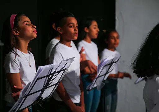 Children's music workshop at L'Art Rue with Amina Sanhaji, 2021-2022