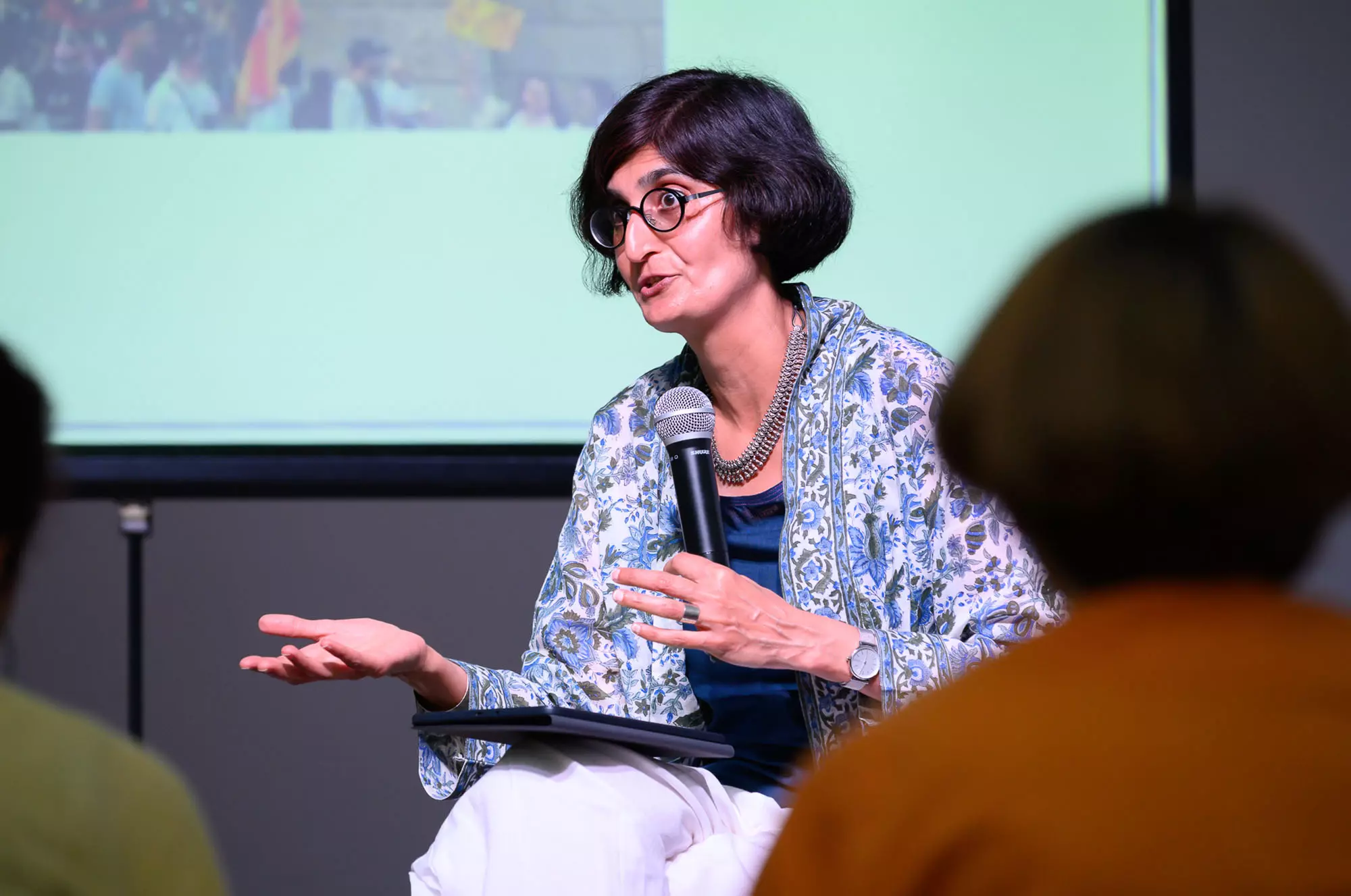 Conférence What Difference Does Difference Make? Transnational Feminism and (Im)Possible Solidarities par Nikita Dhawan, Festival Tashweesh, septembre 2022.