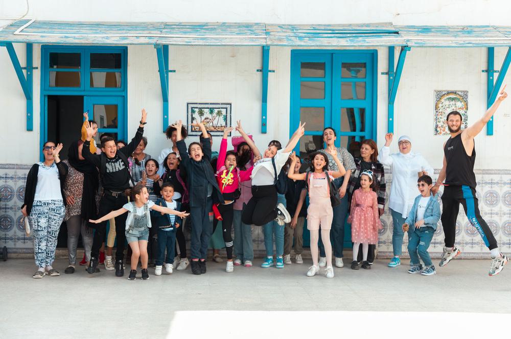 Exit from the introductory dance workshop at the Bab Souika school, medina of Tunis, led by Hichem Chebli, Art and Education Programme, 2023.