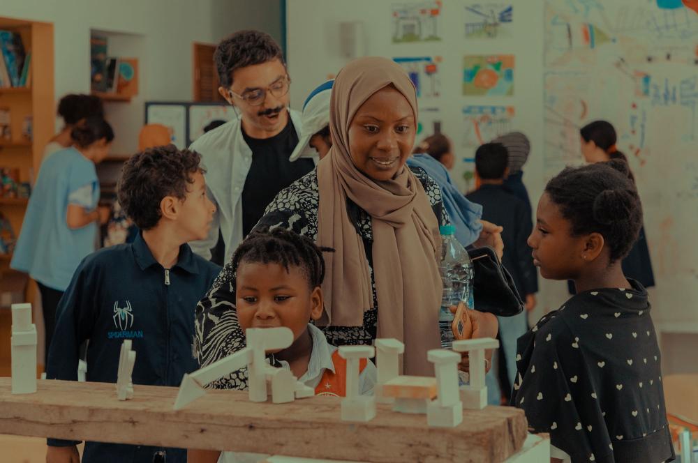 Sortie de l’atelier d’initiation à l’architecture mené par Bilel Ben Romdhane à l’école de la rue el Marr, médina de Tunis, juin 2023