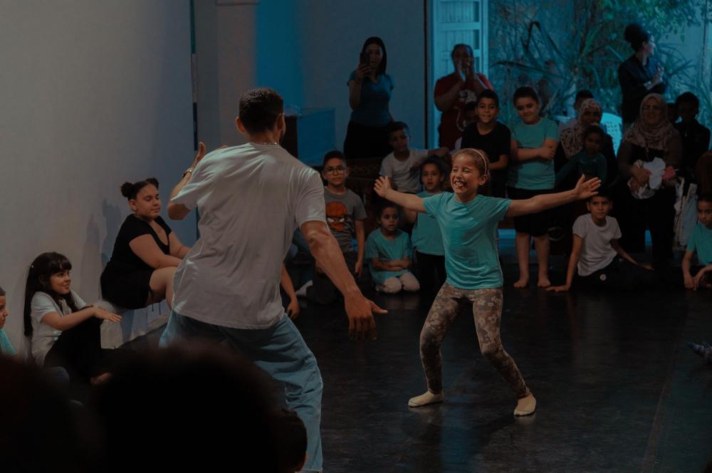 Open workshop followed by a «Steps» show from the work conducted within the hip-hop workshop of Tarek Bouellegui, Art&Education, June 2023