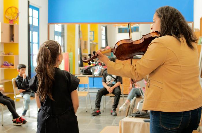 Musical awakening workshop led by Iqadh with children from Bab Souika school - Tunis medina, 2023 to 2024