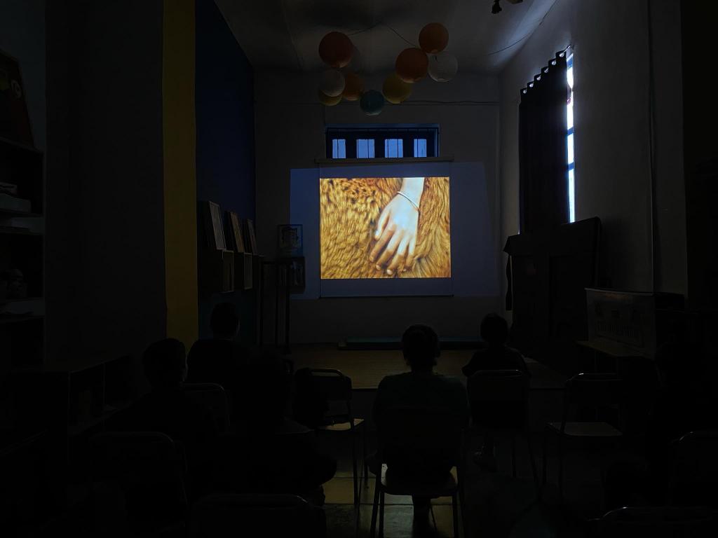 Atelier cinéma par Sentiers-Massarib avec les enfants de l'école primaire publique de Bab Souika - médina de Tunis, 2023-2024