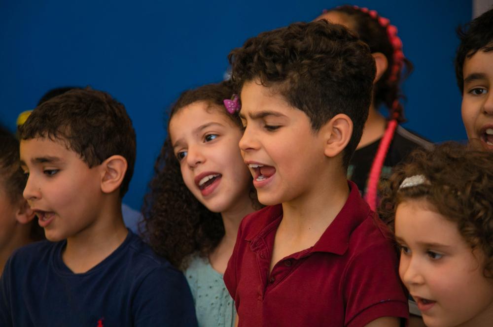 Atelier d'éveil musical animé par Iqadh avec les enfants de l'école Bab Souika - médina de Tunis, 2021-2022