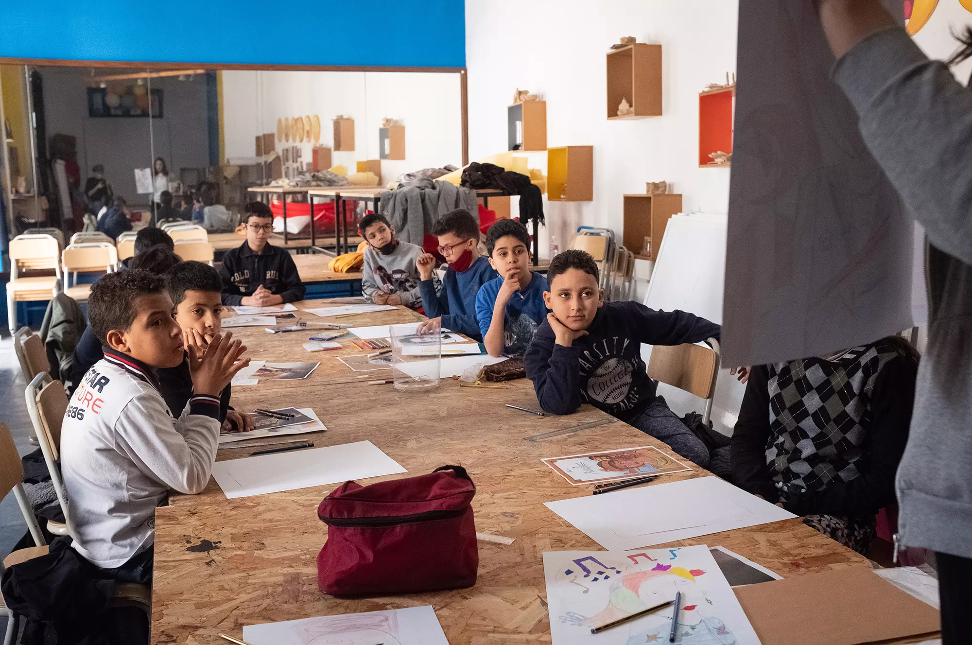Atelier d'arts plastiques avec Fatma Yaakoubi